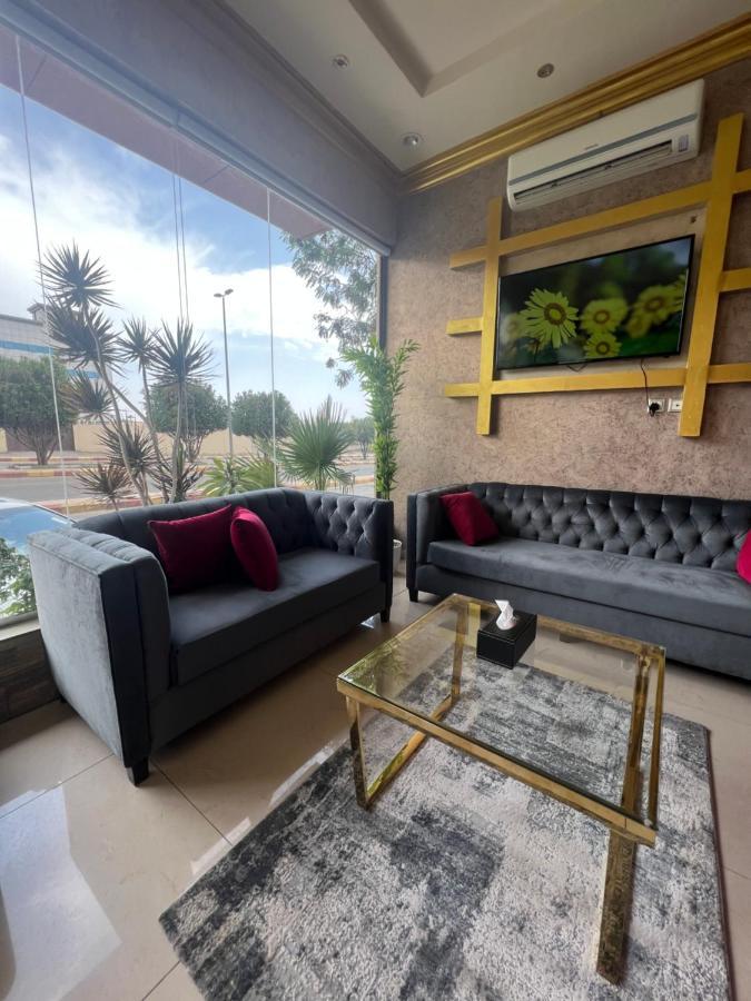 أجنحة ورد للوحدات الفندقية Khamis Mushait Εξωτερικό φωτογραφία