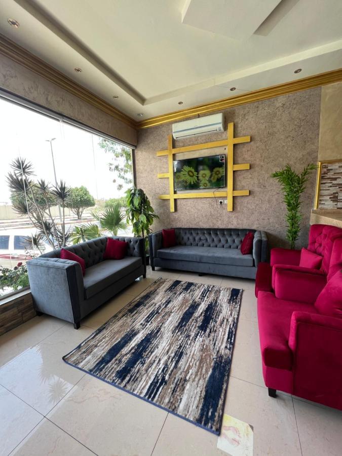 أجنحة ورد للوحدات الفندقية Khamis Mushait Εξωτερικό φωτογραφία